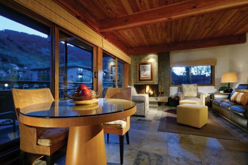 Hotel Square 3*